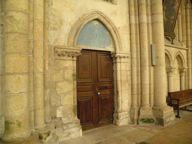  porte, intérieur de la cathedrale